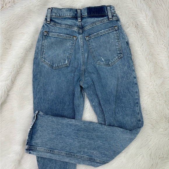 Abercrombie & Fitch 90’s Straight Ultra High Rise Jeans - Picture 3 of 4